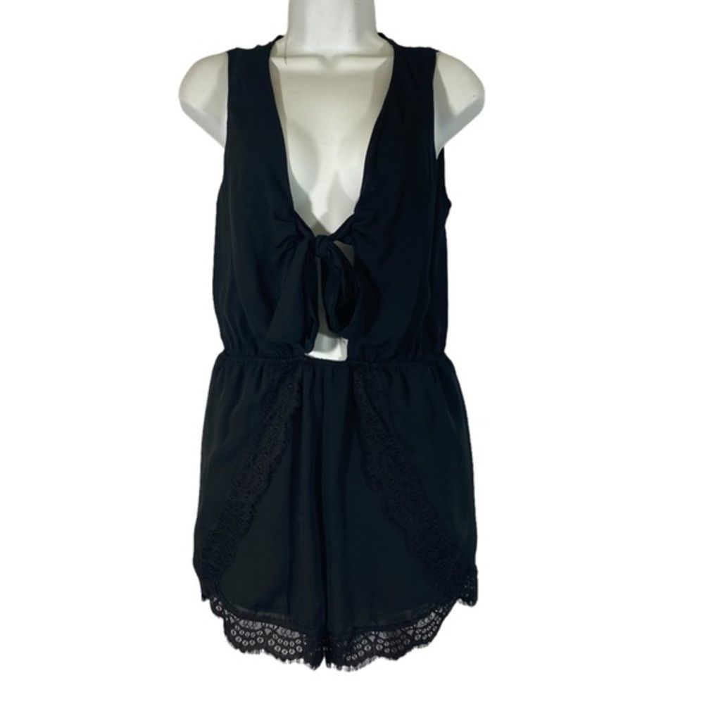 Surf Gyspy Size Small Romper Front Tie Black Sleeveless Lace Trim